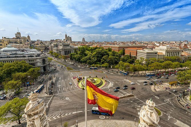 Porto to Madrid Up to 3 Stops: Aveiro, Salamanca & Ávila - Authentic experiences and practical details