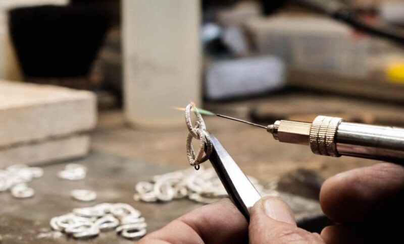 Porto: Tour to the world of silver in a century-old workshop - Practical Tips for Visitors