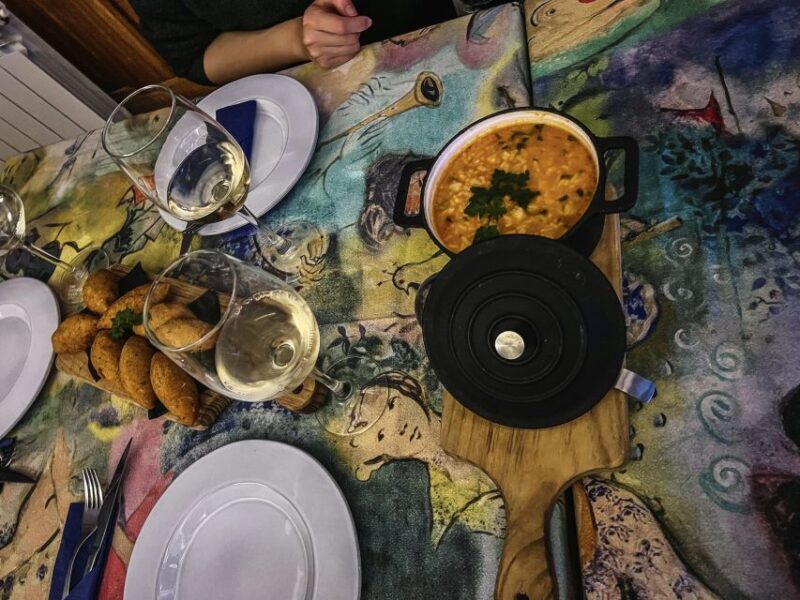 Porto: Walking Dinner Tour with Family-Owned Restaurants - The Guide and the Atmosphere