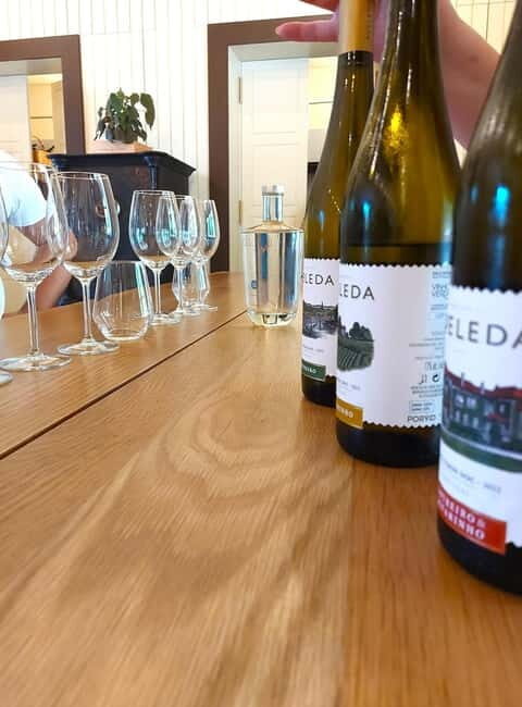 Porto: Wine Tastings (Green Wine) & Lunch & Porto Old Tour - Key Points