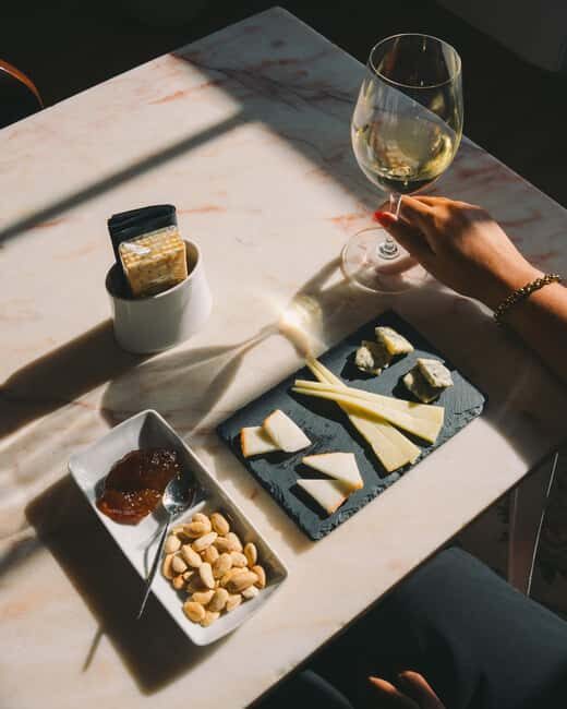 Porto: Workshops and Tastings at WOW Wine School - Key Points
