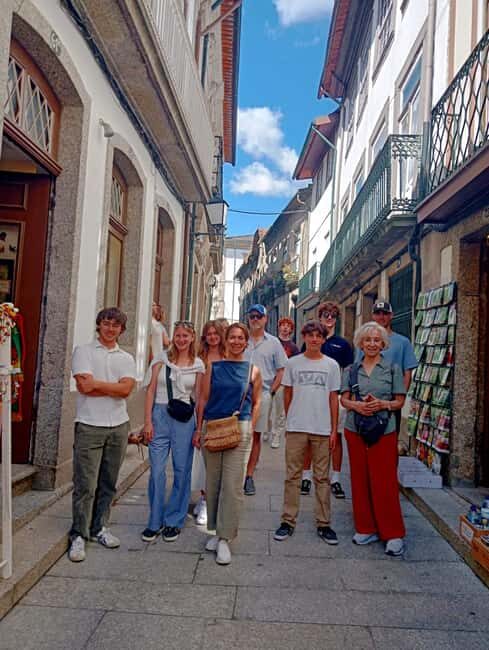 Porto:Braga & Guimarães Small-Group Full Day Tour with lunch - A Day in the Heart of Northern Portugal