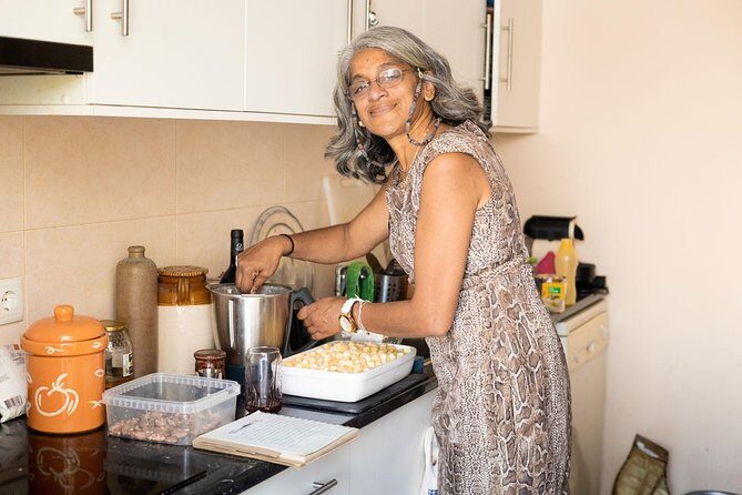Portuguese Home Dining Experience in Lisbon with a Local, Paula - Key Points