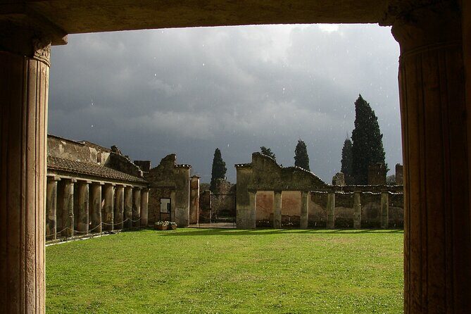 Positano, Amalfi and Pompeii in a Day Tour From Sorrento - Who Should Consider This Tour?