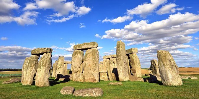 Post Cruise Private Transfer Southampton to London via Stonehenge - A Detailed Look at the Southampton to London Private Transfer with Stonehenge Stop