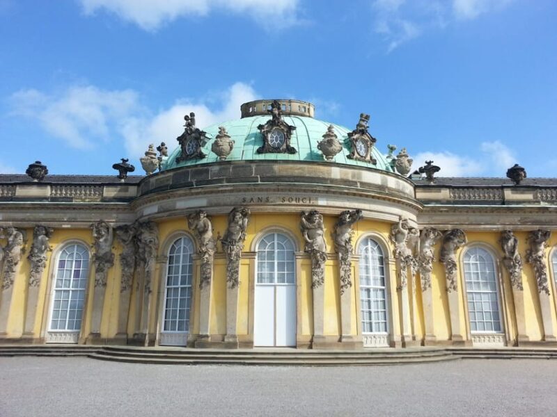Potsdam: Capture the most Photogenic Spots with a Local - Navigating the Highlights