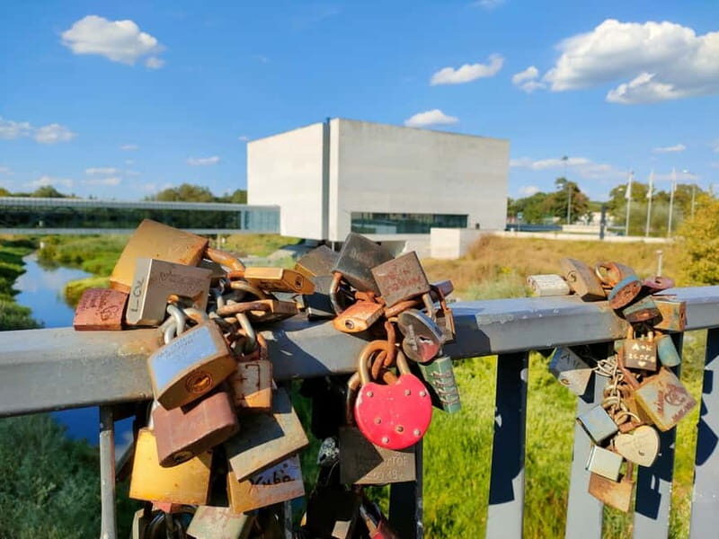 Pozna: Cathedral Island and ródka District Guided Tour - Key Points