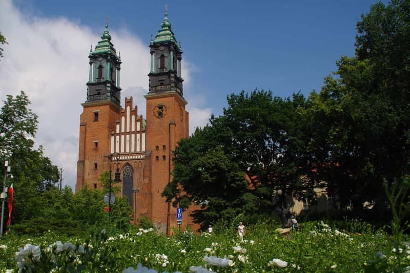 Pozna: Cathedral Island and ródka District Guided Tour - Who Should Consider This Tour?