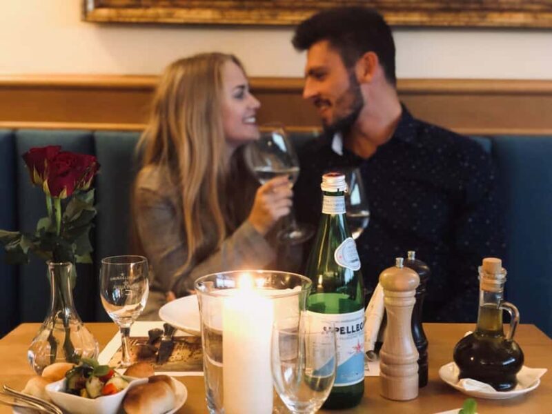 Pozna: Romantic Italian Dinner with Live Music and Wine - Pozna: Romantic Italian Dinner with Live Music and Wine