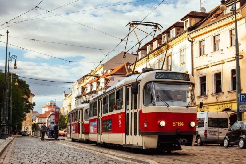 Prague: 1.5-Hour Private Kick-Start Tour with a Local - Why This Tour Offers Good Value