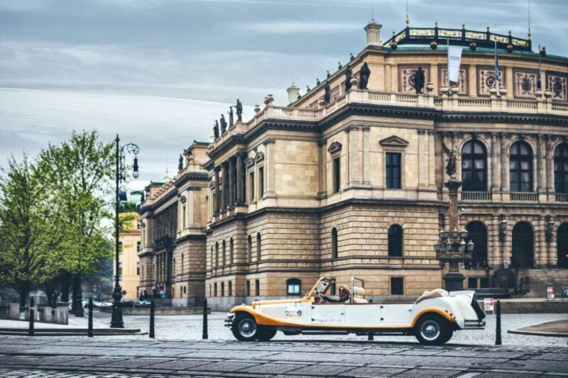 Prague: 1.5Hour Vintage Car Tour - Key Points