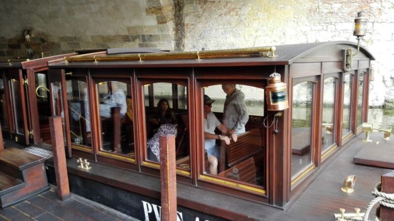 Prague: 2.5-Hour Walking Tour w/ 45 minute Boat Ride - Detailed Breakdown of the Experience