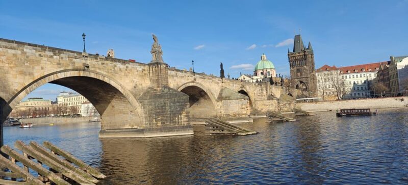 Prague: 2-Hour Historic Boat Cruise with Delicious Lunch - FAQ