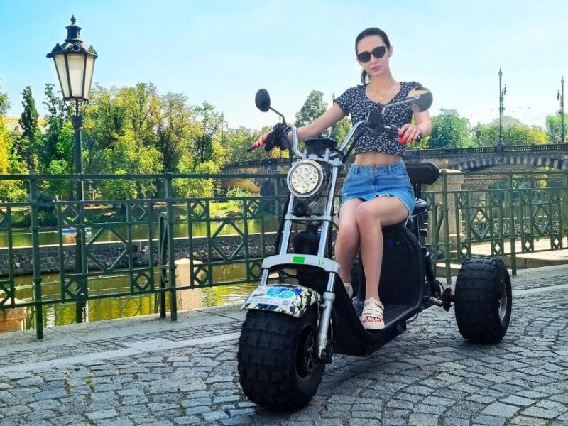 Prague: 2-Hour Trike Live Guided Tour of Old Town - Key Points