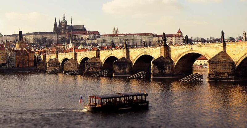 Prague: 2 hours city tour + 1 hour boat cruise - The Sum Up