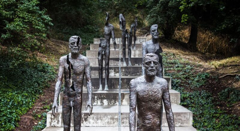 Prague: 3Hour Communism and World War 2 E-Bike Tour - Why Choose This Tour?
