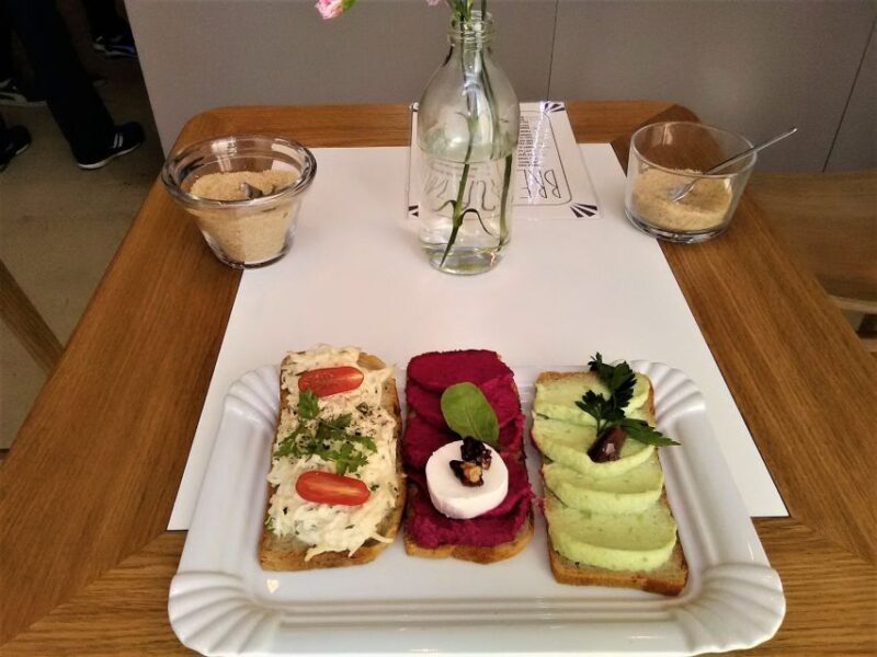 Prague: 4-Hour Vegetarian Food & History Tour - FAQ