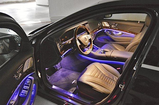 Prague airport luxury transfer by a Mercedes Benz S class - Why Choose a Luxury Transfer in Prague?
