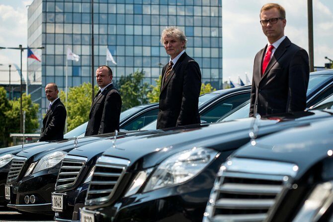 Prague Airport Private Departure Transfer - How does this compare to other options?