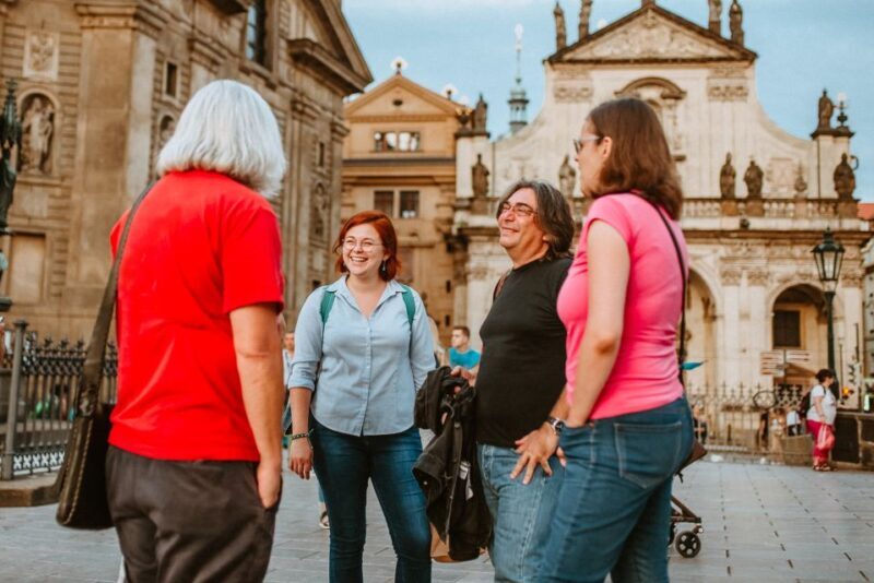 Prague: Award-Winning Old Town Food Tour with Four Drinks - The Food and Drink Experience