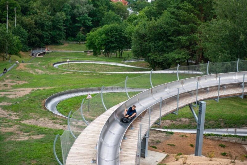Prague Bobsledding & Private Transport - Key Points