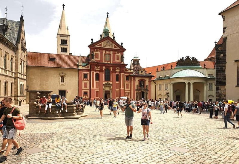 Prague Castle Ticket & Audioguide with Pick-up in GPG Office - The Sum Up
