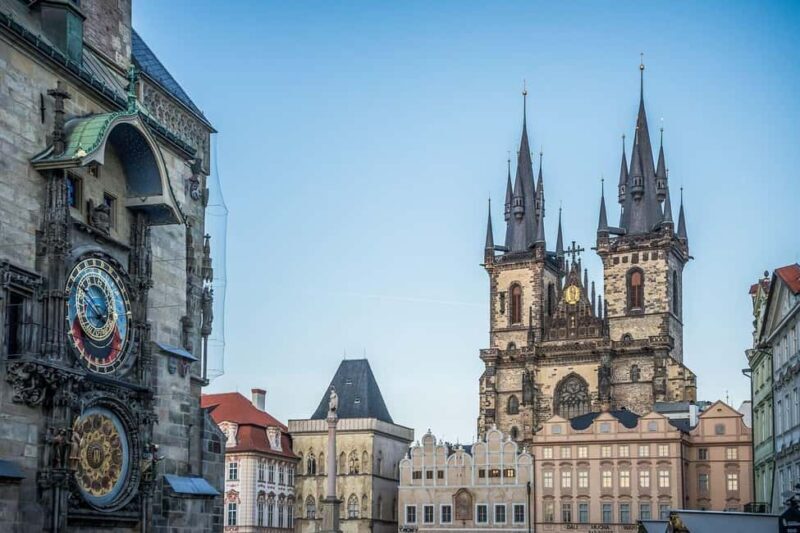 Prague: Central Gallery Ticket & Digital City Tour - FAQ