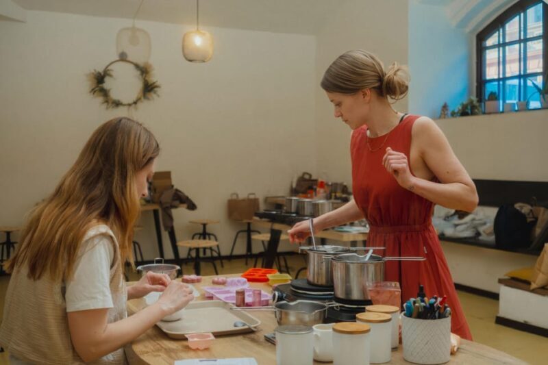 Prague: Coconut candle workshop - FAQ