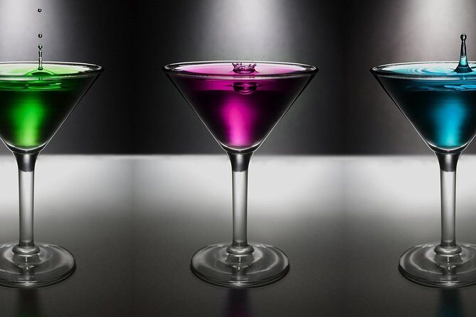 Prague Coctail Night nad VIP music club entry - Authenticity and Genuine Experience