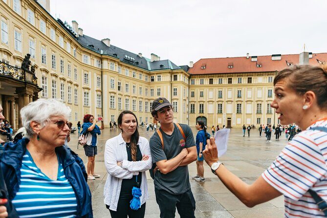 Prague Combo: Castle Guided Tour, Bus and Optional Boat - FAQs