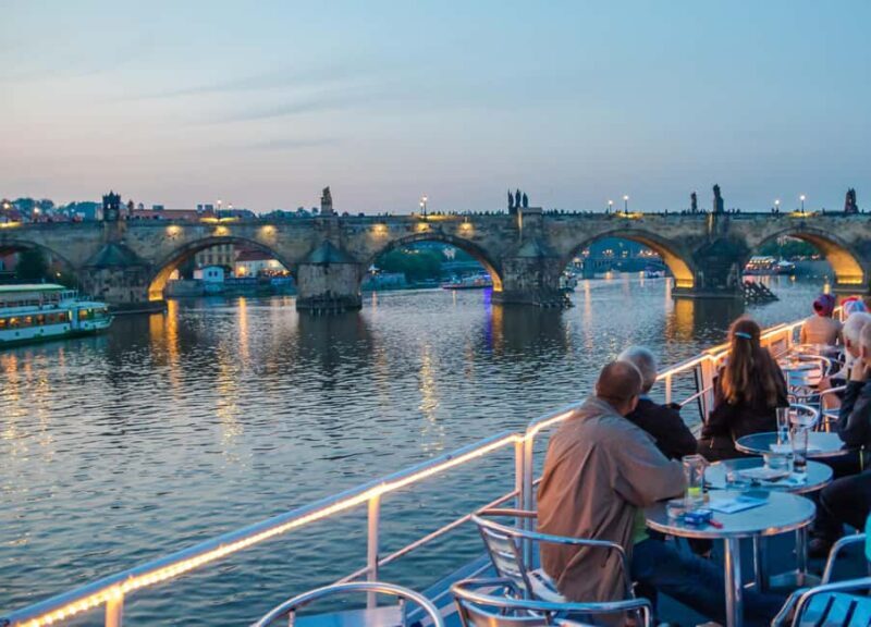 Prague: Dinner Cruise with Hotel Pickup and Drop-off - A Detailed Look at the Prague Dinner Cruise Experience