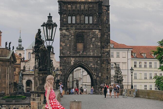 Prague Full Day Guided Tour with private transfers From Vienna - FAQs