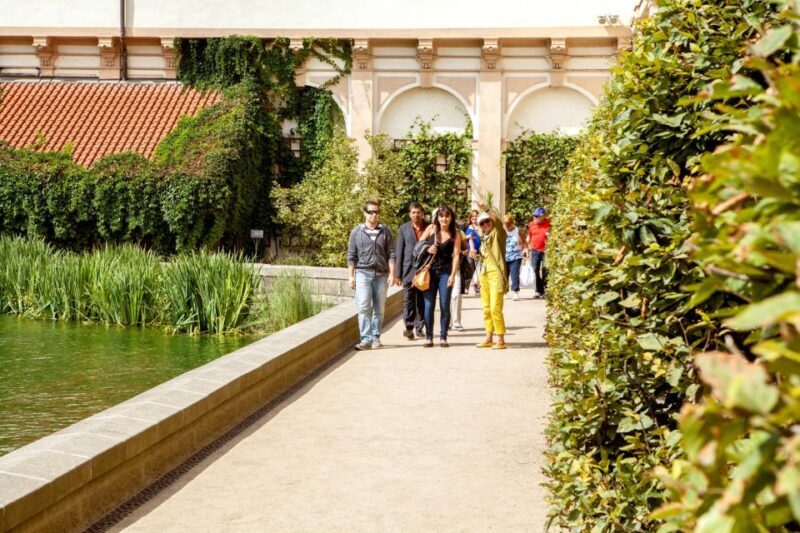 Prague: Full-Day Sightseeing Tour with Cruise and Lunch - Exploring Prague in One Day: A Full-Day Sightseeing Tour with Cruise and Lunch