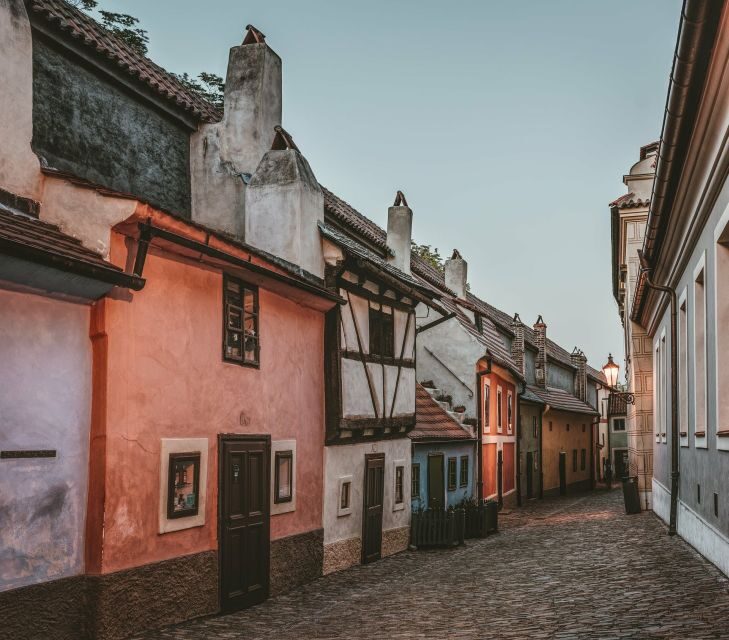 Prague: Full-Day Sightseeing Tour with Cruise and Lunch - Transportation, Group Size, and Practical Details