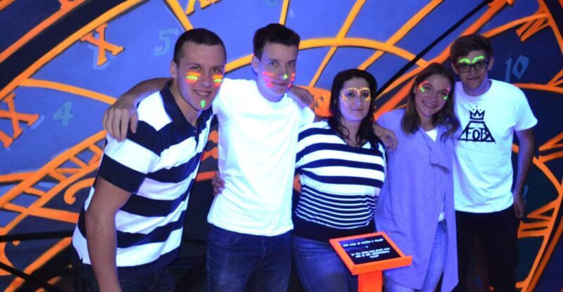 Prague: Glow Golf Mini Golf Game by UV Light - Who Will Love This?