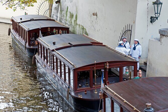 Prague Guided Walking Tour and Cruise with Authentic Czech Lunch - Who Would Love This Tour?