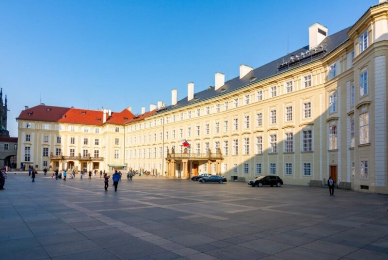 Prague Hradcany Castle, St Vitus Cathedral Tour with Tickets - FAQ