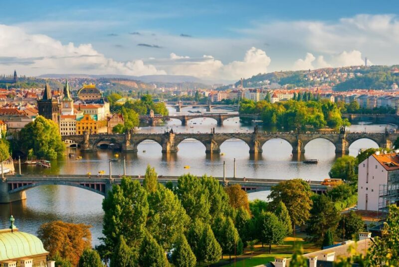 Prague: Insta-Perfect Walk with a Local - Key Points