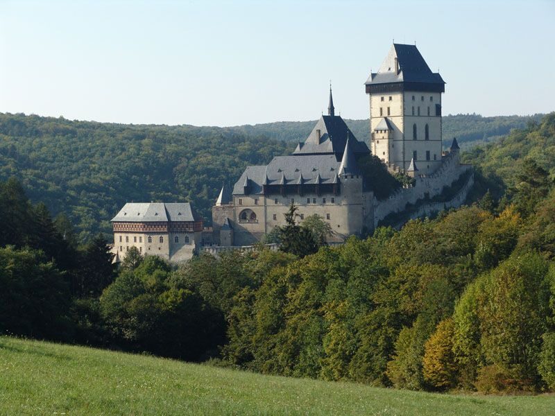 Prague: Karltejn Castle Guided Tour with Entry Ticket - Why This Tour Is Worth It