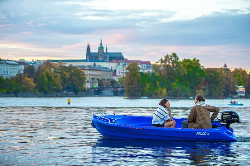 Prague: Motorboat Rental without Licence - A Detailed Look at the Prague Motorboat Experience