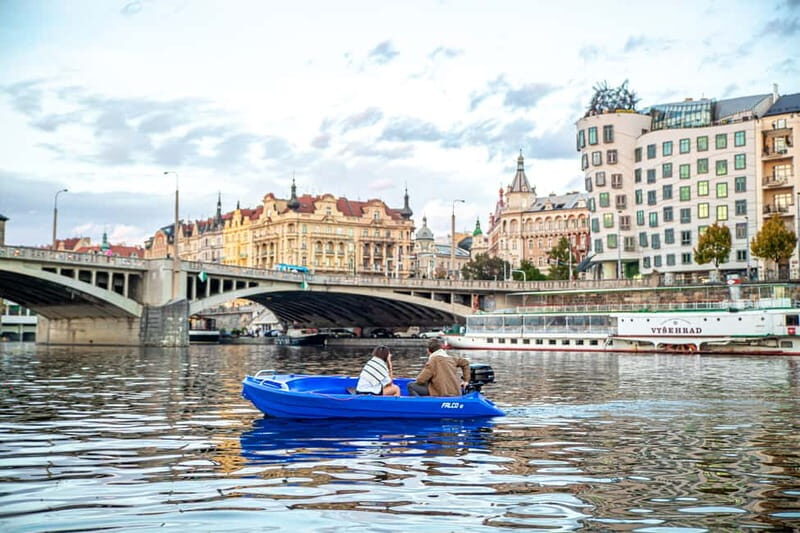 Prague: Motorboat Rental without Licence - The Sum Up