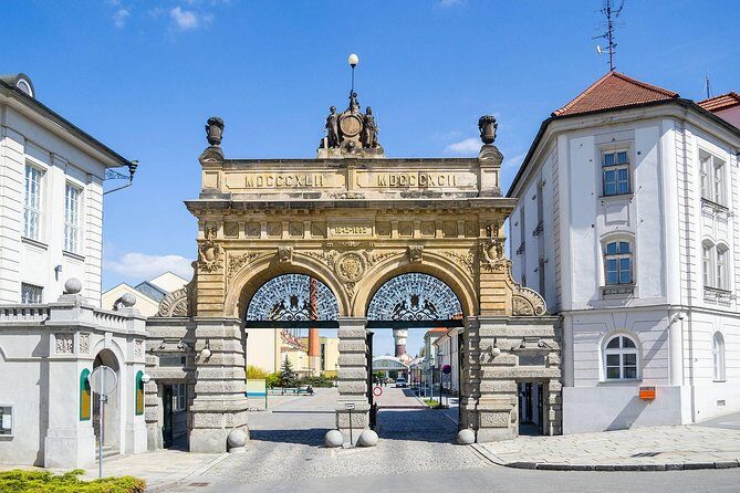 Prague-Munich One-Way Sightseeing Day Tour - What It Means for You