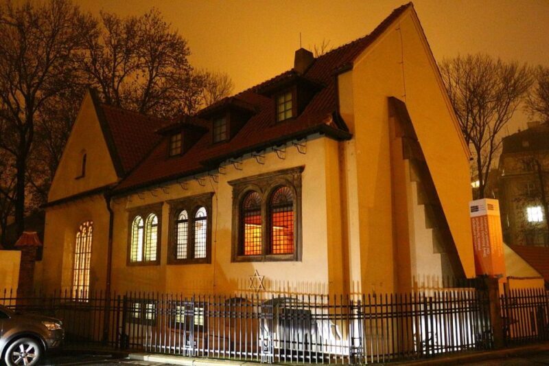 Prague: Old, New, and Jewish Towns Guided Walking Tour - Discover Prague’s Charm on the Old, New, and Jewish Towns Walking Tour