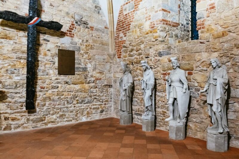 Prague: Old Town, Astronomical Clock and Underground Tour - Prague: Old Town, Astronomical Clock, and Underground Tour — A Detailed Review