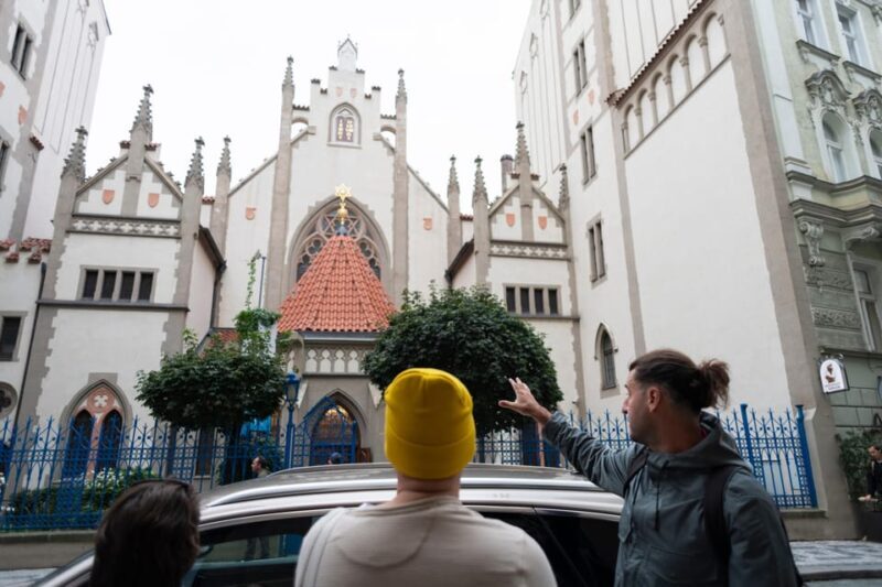 Prague: Old Town, Jewish Quarter & Astro Clock Walking Tour - Authentic Experiences and Insights from Travelers