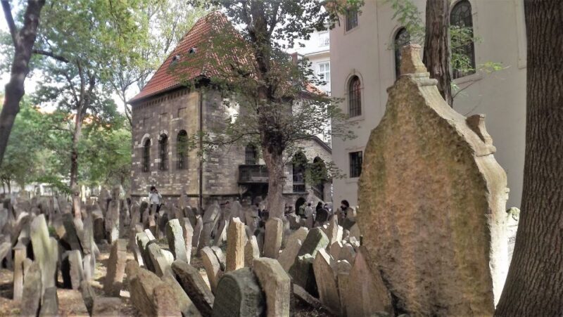 Prague: Prague Castle, Jewish Quarter, Clock Tower Admission - Key Points