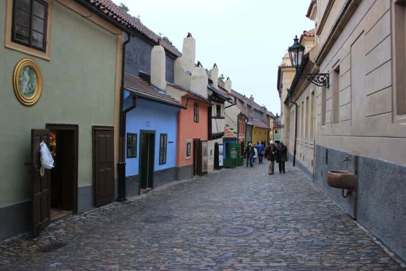 Prague: Prague Castle Tour without interiors in German - The Sum Up: Who Should Book This Tour?