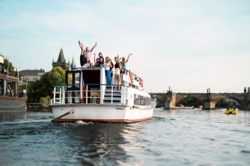 Prague: Private Beer Boat Cruise with Unlimited Beer - FAQ