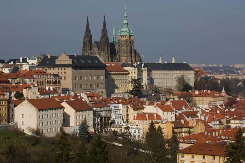 Prague: Private Castle Tour with Limousine-alone at catle - Key Points