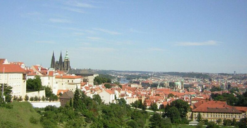 Prague: Private City Tour by Minivan - In-Depth Review of the Prague Private Minivan Tour